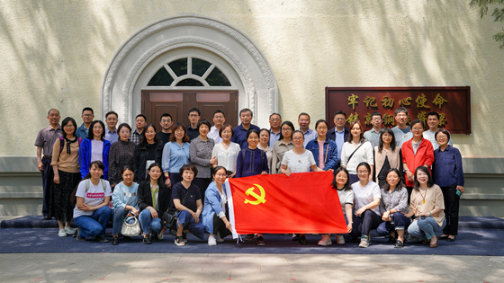 a805d1c37cd58ed3ddee6001ce1f664d.jpg 616d45c5ba8eb9ead4c767ab0c58e40_副本.jpg